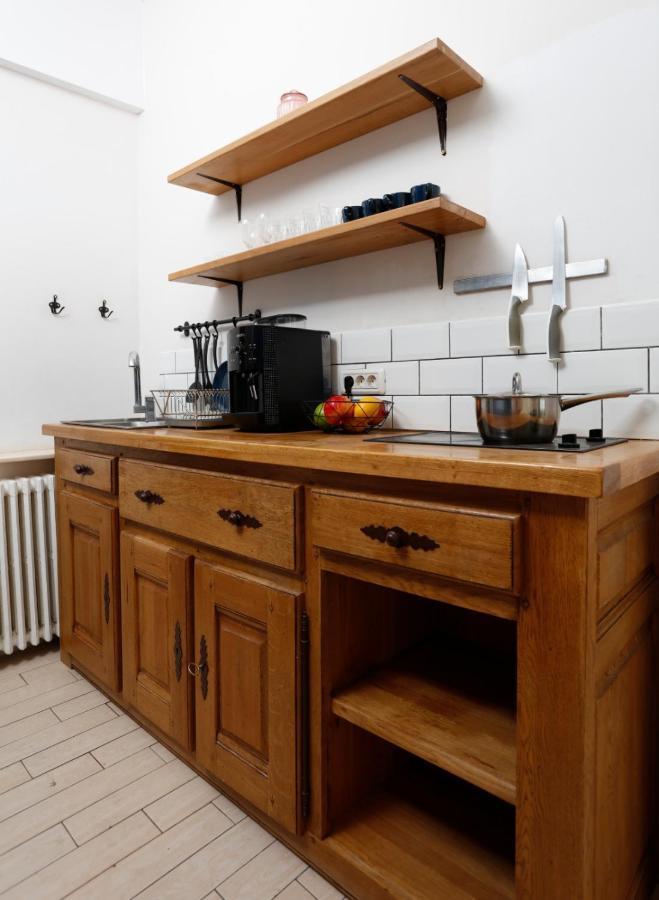 Classy 2 Bedroom Apartment In City Center Bucareste Exterior foto